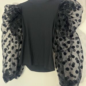 Chic Black Polka Dot Puff Sleeve Blouse